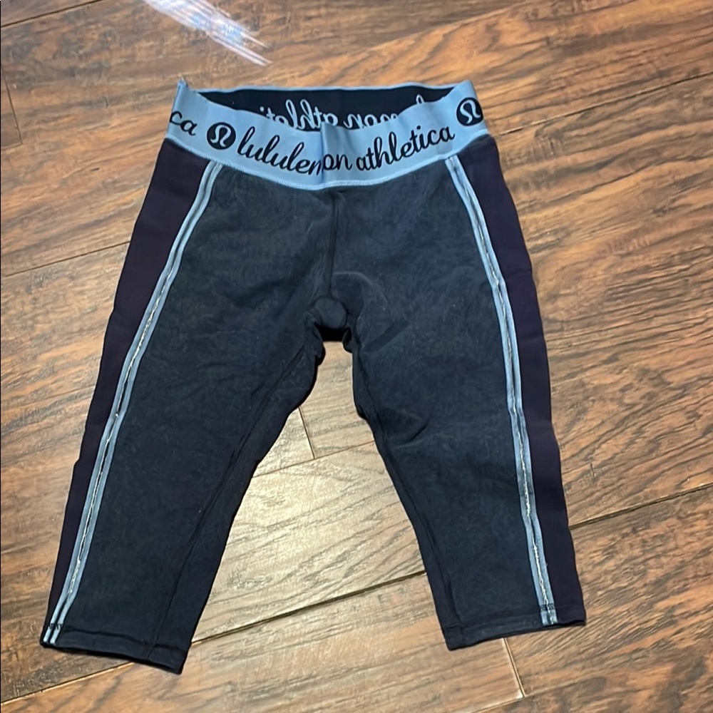 Lululemon Black and Gray Athletic Leggings